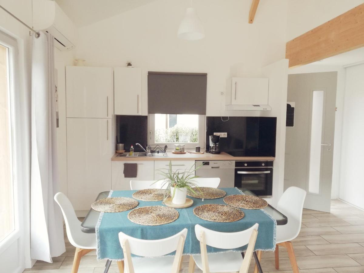 Maison Moderne Proche Lac Et Plage Леон Экстерьер фото